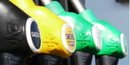 Nuova proroga al taglio del costo del carburante fino al 21 agosto